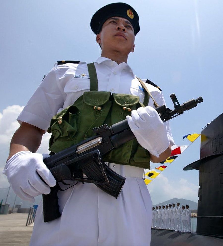 中国最新短突步枪频繁曝光，战士命中10枪仅用3.82秒！｜轻武专栏 - 9