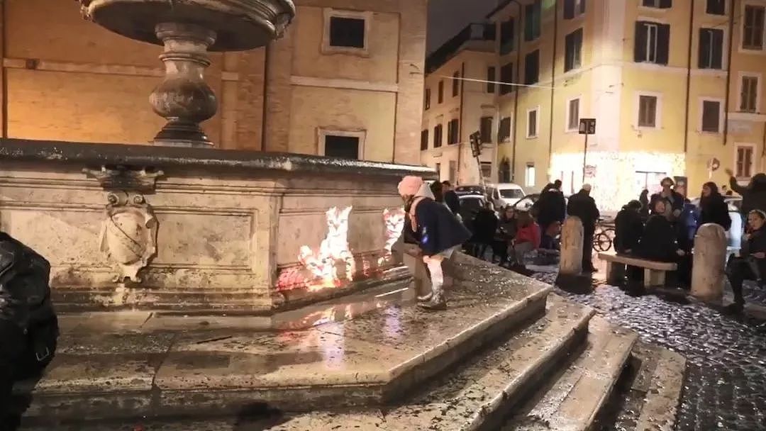 近日罗马街头惊现巨型光雕艺术猫咪，才发现猫咪还可以这么玩！ - 15