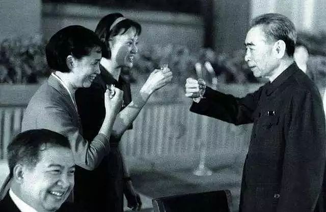 5位总统追她，她却隐居农村，守寡一生，中国第一女演员，至今传奇！ - 16