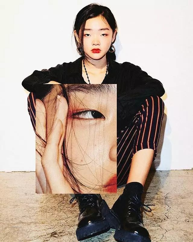 这位“宽眼距塌鼻梁”的18岁麻豆意外在Dior高定秀场走红，她会成为新加坡的“雎晓雯二代”吗？ - 8