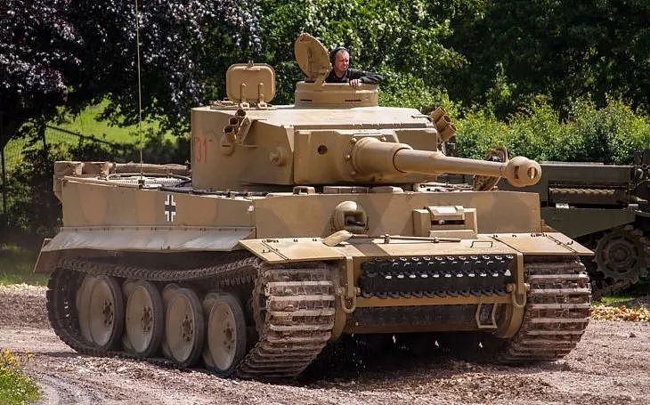 虎式坦克为何能在战场上以一敌十？因为还有你不知道的黑科技… - 19