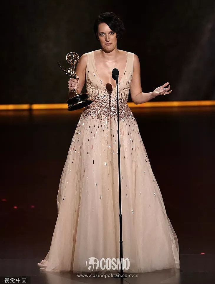 OMG | 今年份艾美奖红毯的高光女主，平均年龄40+ - 35