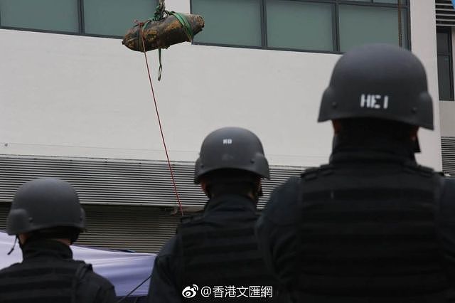5天2次发现炸弹！香港警方闹市连夜拆除 - 1