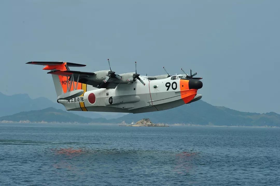 中国AG600首次水上起降，美国也曾热衷水上飞机，造出水上B52 - 4