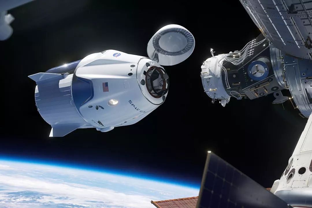 SpaceX 载人航天飞船发射成功，人类离太空又再近一步 - 2