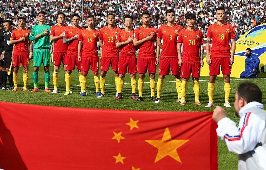 60分钟0-4，中国足球能在魔幻现实主义中觉醒吗？ - 6