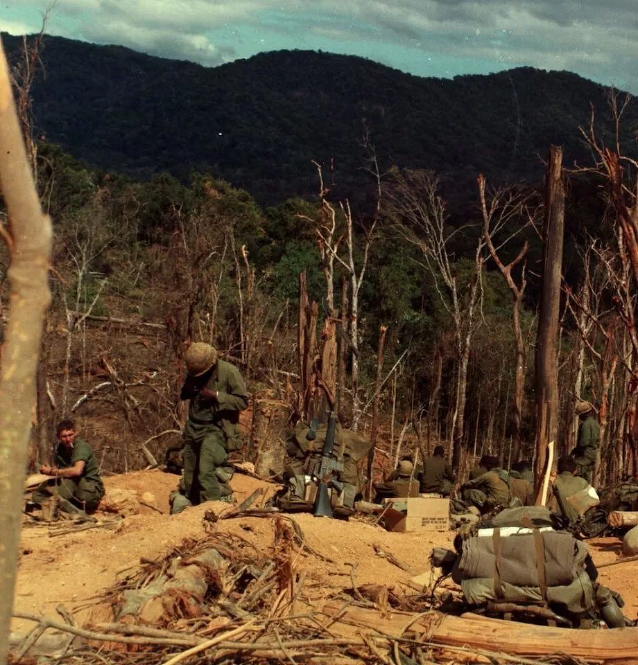 30对1300的悬殊对比 ，越南特工决死突击美军雷达站如何得手？ - 19
