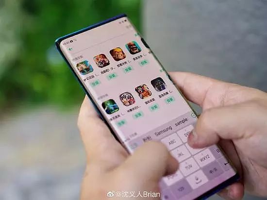 iPhone的“刘海屏”彻底过时，下一代手机将使用“瀑布屏”…… - 13