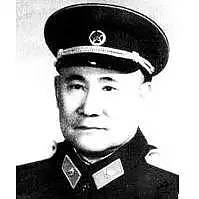 中国抗战史上最牛军长：娶了40个老婆，击毙日军中将 - 2