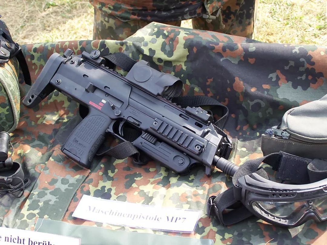 这款印度自行设计的新型冲锋枪，已经反超了我们中国武器！｜轻武专栏 - 9