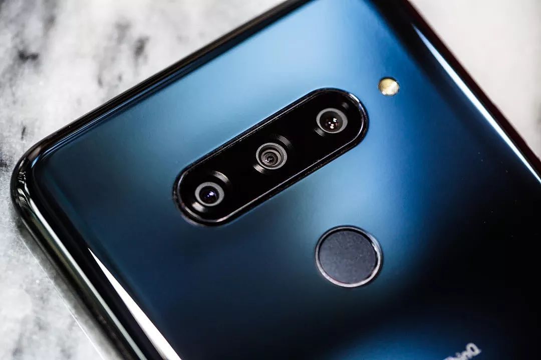 LG V40 发布：一次拍三种视角的「五摄」手机，能和 iPhone 竞争吗？ - 7