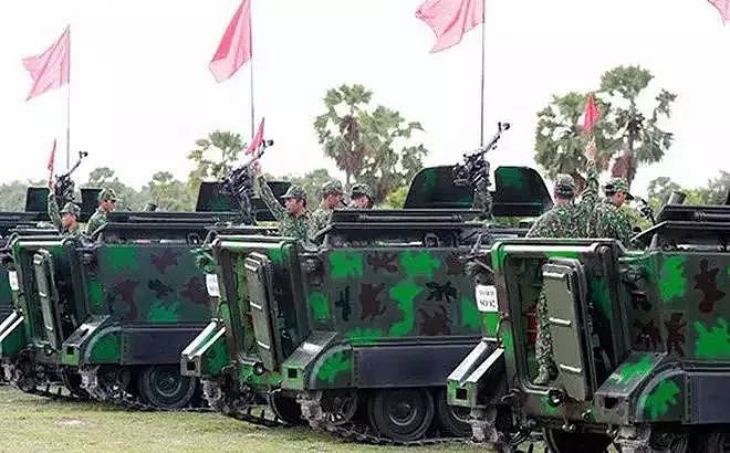 ​大天朝的枪炮，鹰酱的装甲车，两大强国侍候越南一个，真是有“有福气” - 7