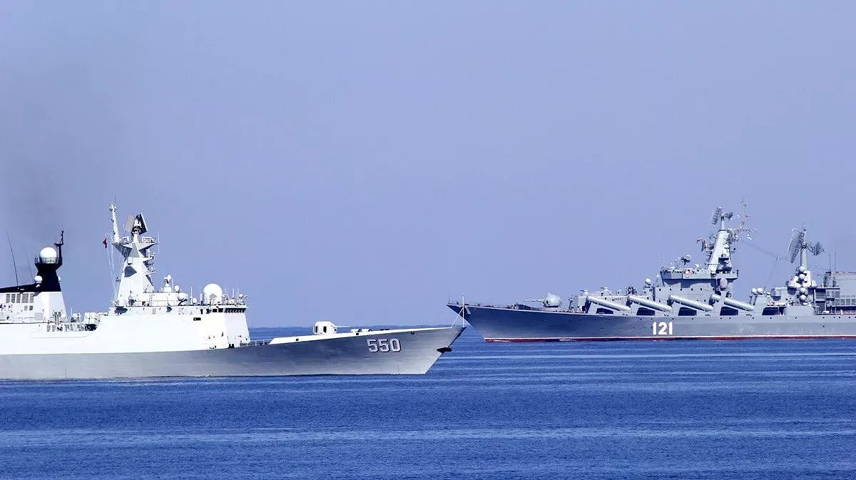 今年中俄联合军演时，为何中国小护卫舰能指挥俄国大巡洋舰？ - 8