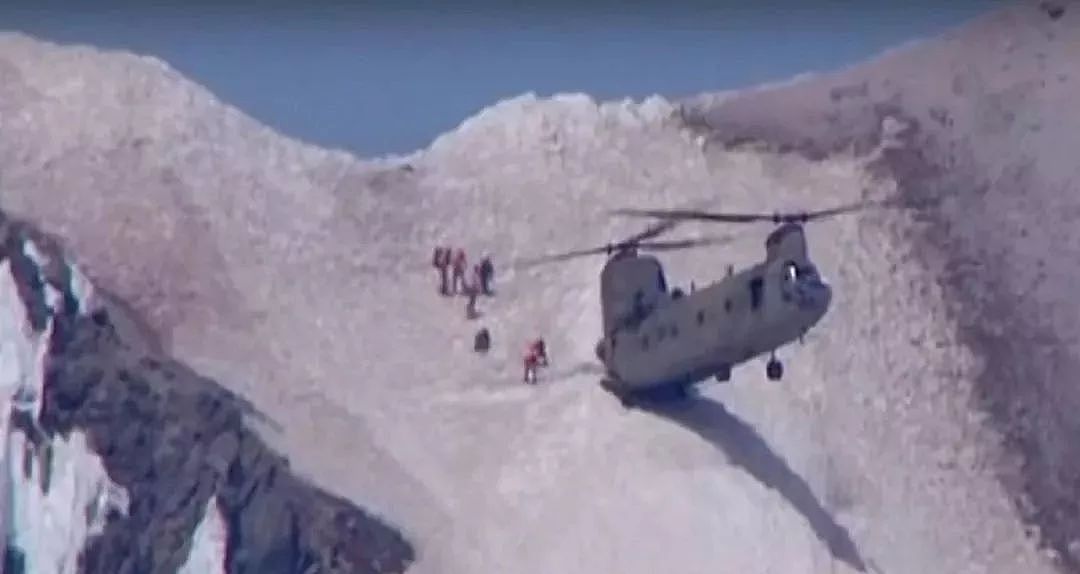 美军直升机海拔3400米峭壁秀单点悬停，该机当年差点落户中国 - 2