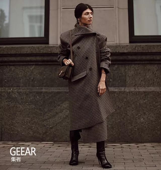 G潮流 | 高级冷淡风的职场穿搭，看这位俄罗斯Vogue造型师就对了！ - 10