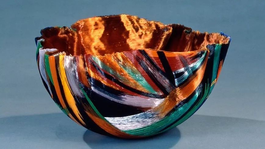 她是全球第一位作品进入MoMA的玻璃艺术家，玻璃丝竟能打造出如此绚烂的光色之美！ - 1
