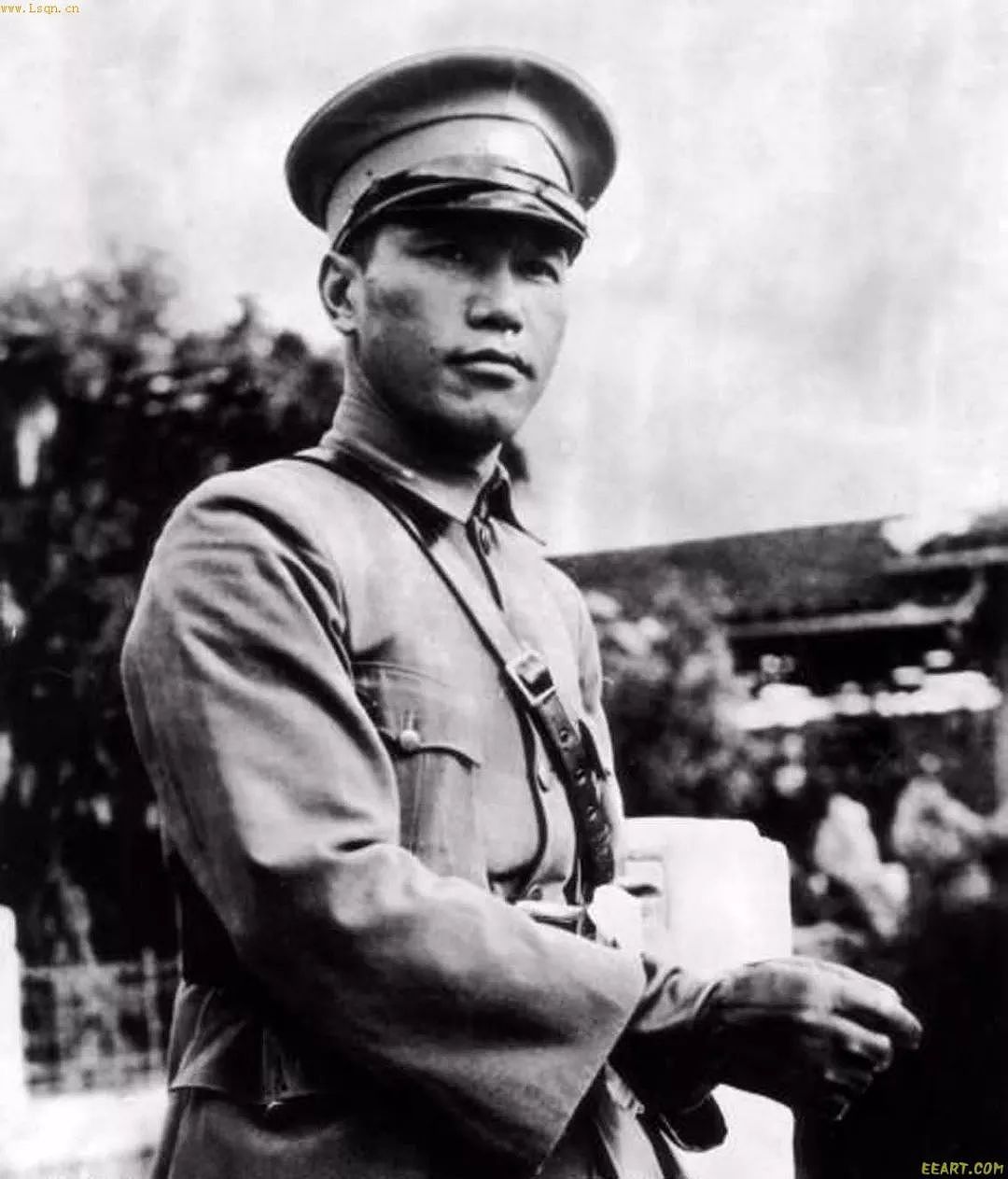军事指挥能力很一般的蒋介石，靠什么打赢中原大战？ - 2