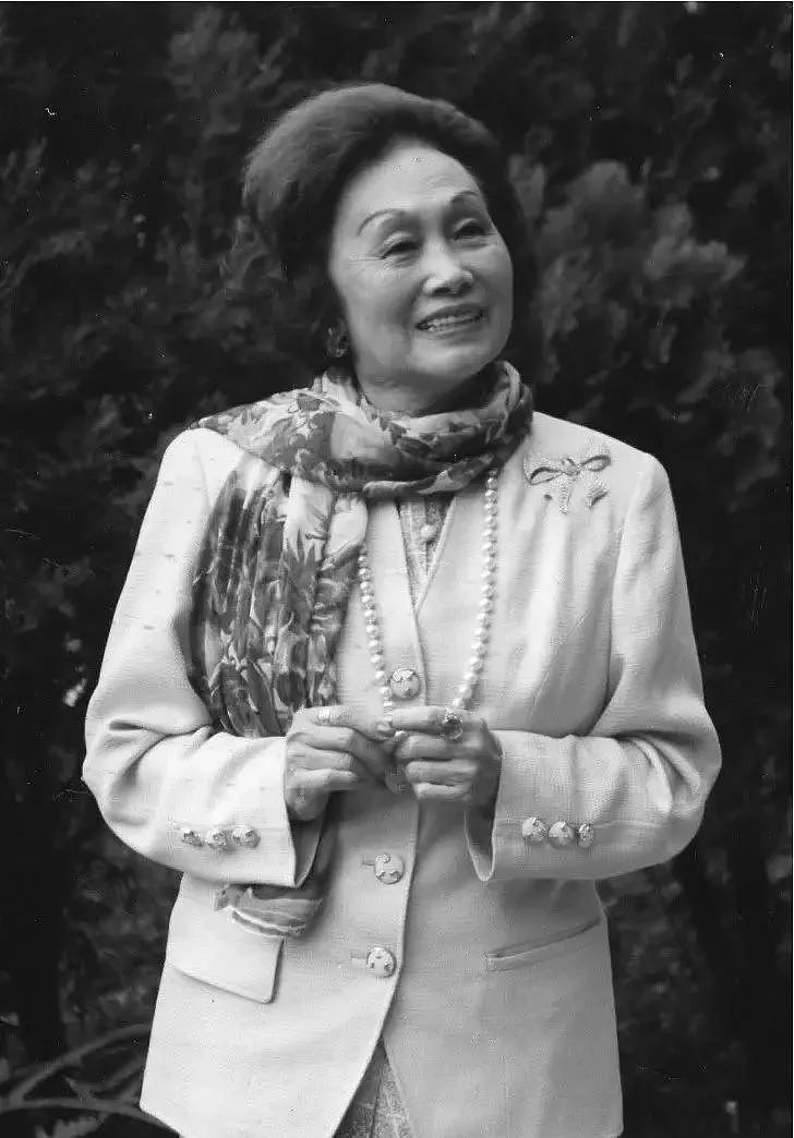 邓小平说：她是走上美国政坛的第一位中国女性，是几届中国领导人的座上宾，而刚刚，她近百年的传奇画下了句点！ - 66
