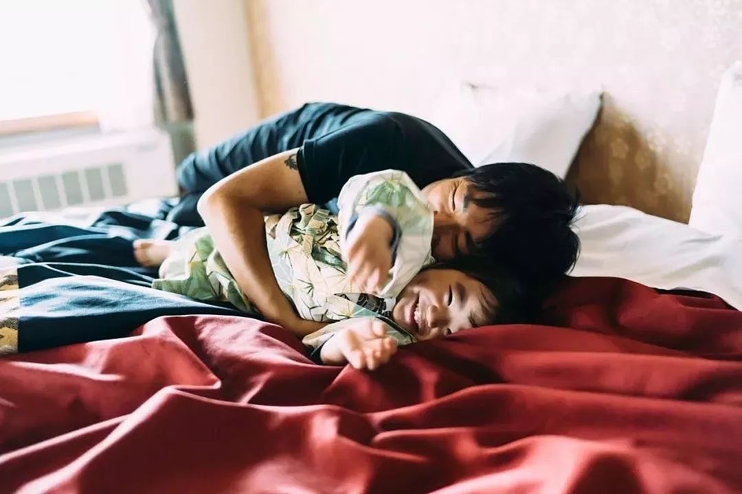 日本36岁患癌摄影师，用生命最后3年给儿子留下“最后的礼物”，看哭无数人... - 50