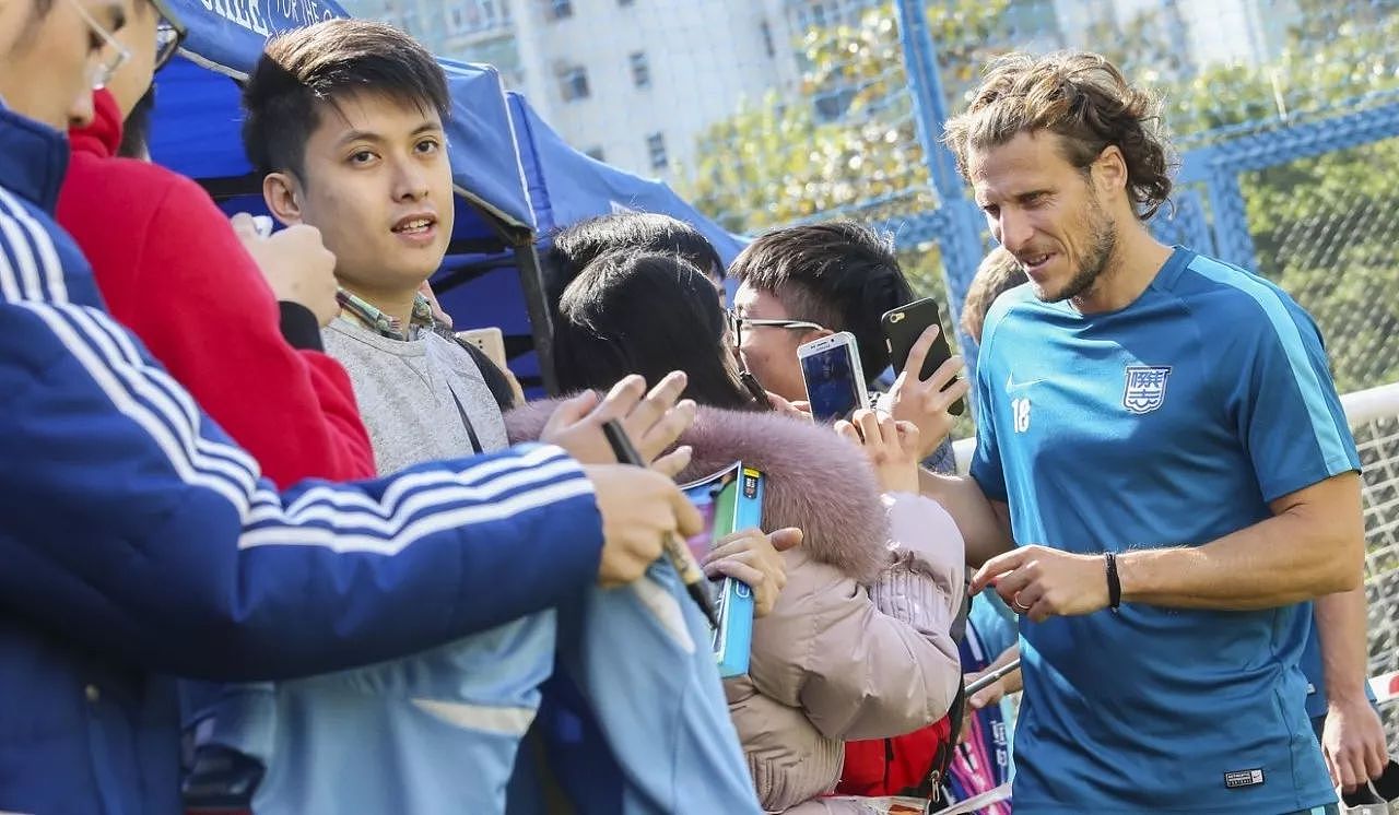38岁的世界杯金球得主再闯亚洲，他是被足球耽误的网球健将! - 3