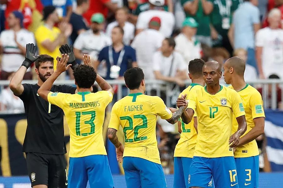 宿命之战，门神对决！内马尔传射建功，巴西2-0淘汰墨西哥！ - 10