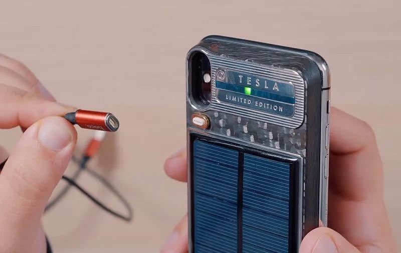 这个「特斯拉 iPhone X」不仅卖 3 万，还能用太阳能充电？ - 4