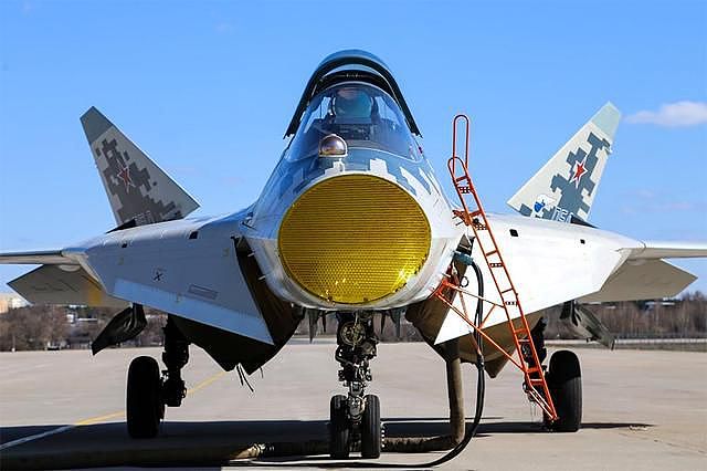 战争模拟｜美国F-22大战俄罗斯苏-57，同为隐身战机谁会输的更惨？ - 3