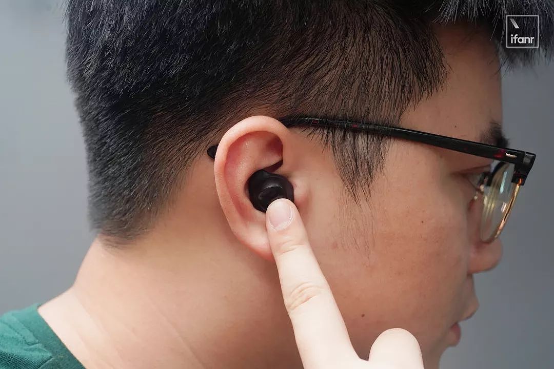 现在，「耳机」已经是增长最快的可穿戴设备了 - 4