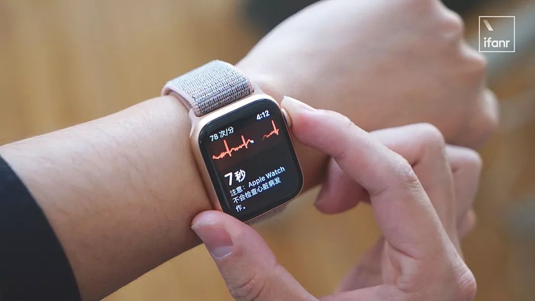 打不过 Apple Watch ，昔日可穿戴巨头 Fitbit 可能要卖掉了 - 10