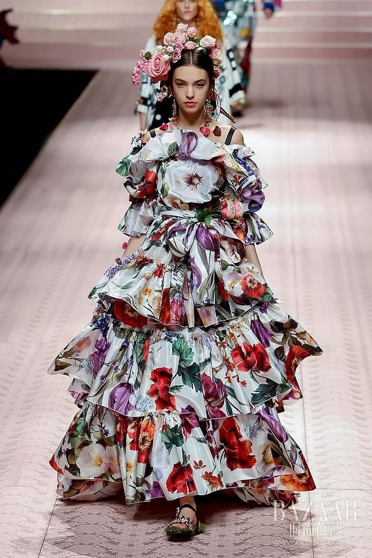 西西里的美丽传说再现！Dolce & Gabbana的T台上自信女孩们最美 - 17