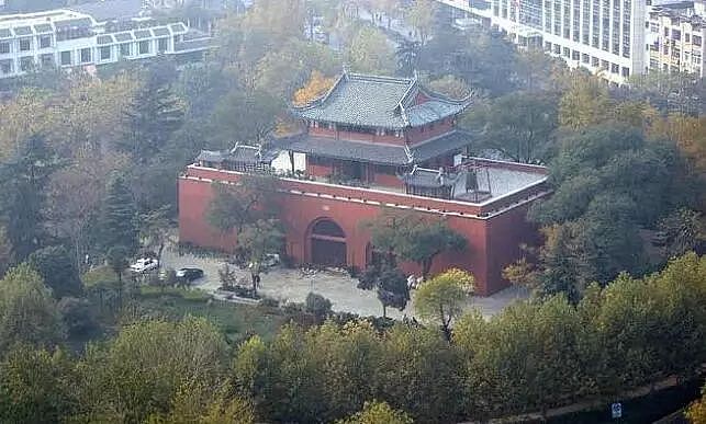 中国为什么有这么多“鼓楼”，这种古建筑究竟有何用途 - 5