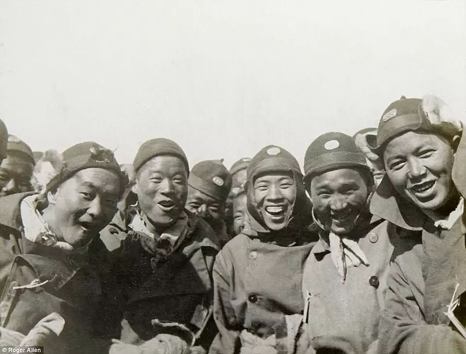 被忘记百年的中国人：他们在一战战场上干最危险可怕的工作，却吃野菜度日被当做牲畜 - 12