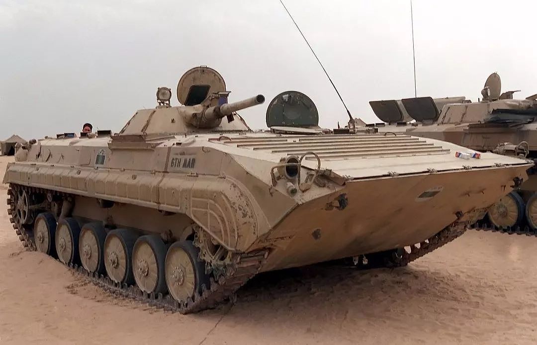 叙利亚魔改虎式越野车，顶着BMP装甲车炮塔作战，打完就跑 - 4
