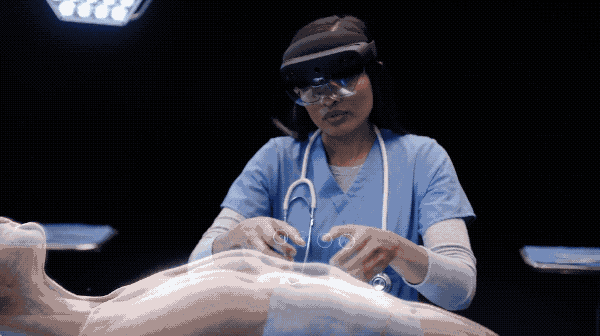 新一代混合现实设备 HoloLens 2 发布 | MWC 2019 - 13