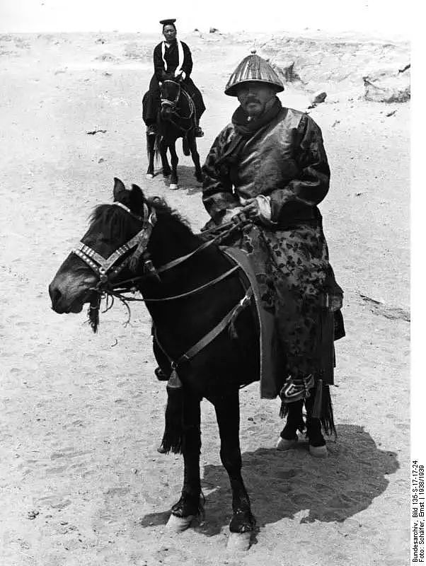 1938年，希特勒派人到西藏寻找日耳曼人祖先，留下了这组珍贵照片 - 30