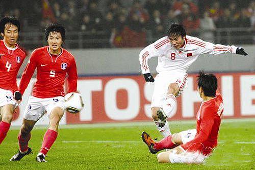 7年前国足东亚杯打破32年逢韩不胜魔咒，如今里皮率弟子再东征 - 8