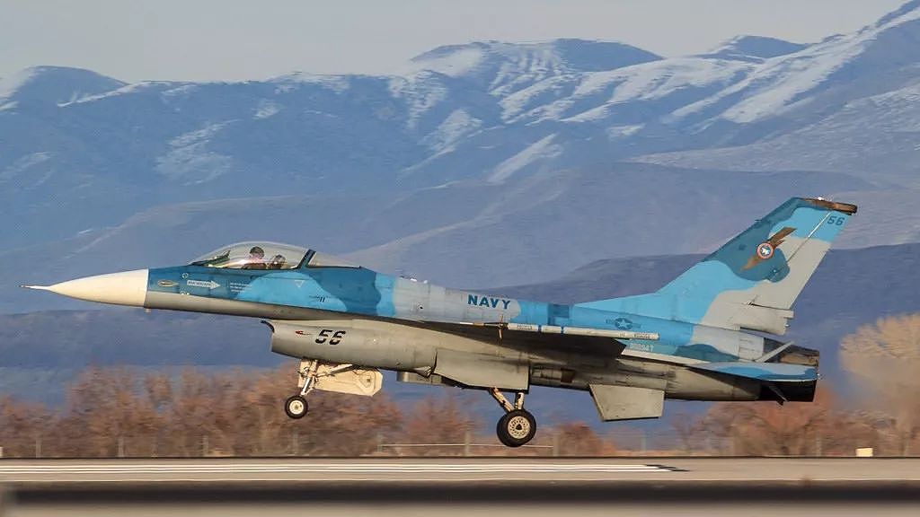 坠毁8架！美国卖给台湾的阉割版F-16，到底什么型号？｜军武正片 - 6