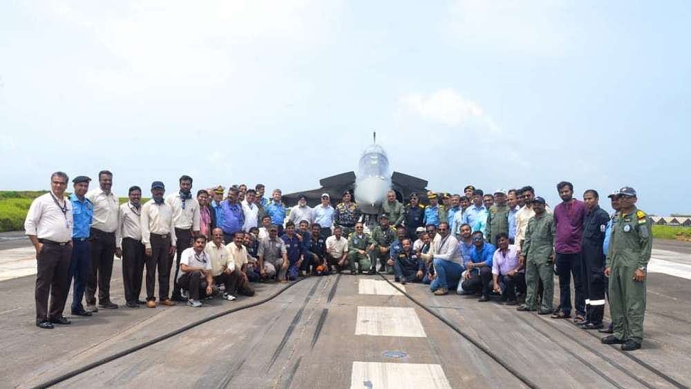 印度沸腾了，LCA舰载机拦阻索试飞成功，却故意忘记了一个事实 - 6