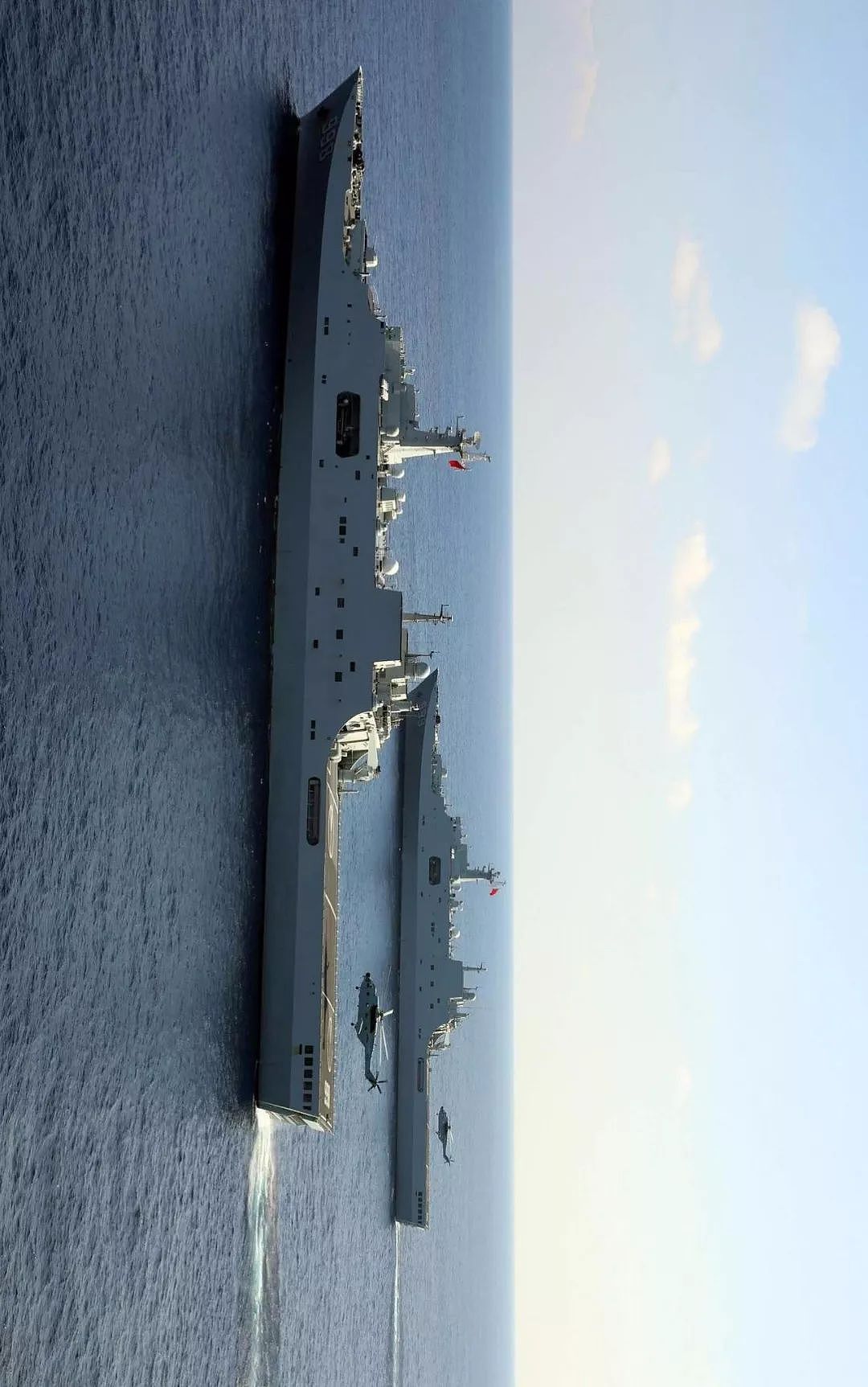 万吨巨舰“龙虎山”即将服役，中国两栖作战能力从量变到质变｜专家热评 - 7