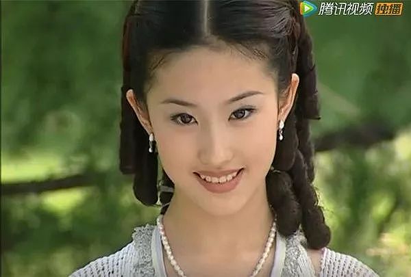 素颜刘亦菲VS《金粉世家》白秀珠，为什么她15年后反而更美？ - 1