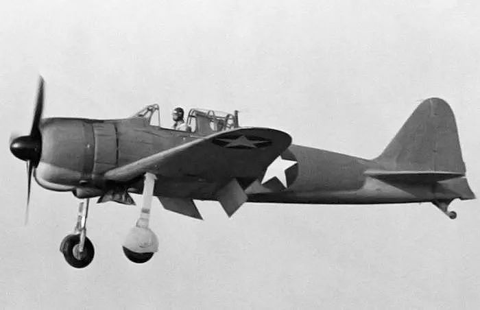 零式战机从不可战胜变成空中打火机，这个日本人当居首功 - 20