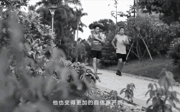 60岁杨丽萍裸背刷屏：永远别小看一个自律的人 - 22