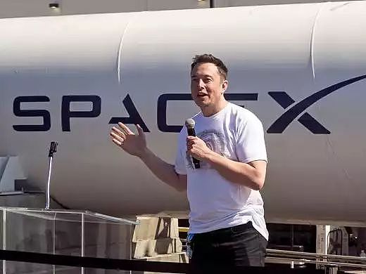 SpaceX 最强火箭发射，马斯克说这也是最难的一次 - 13