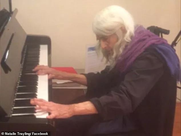 580万人被她感动！84岁澳洲老奶奶流浪街头20多年，她的琴声让全世界着迷，她的故事让所有人心碎… - 12