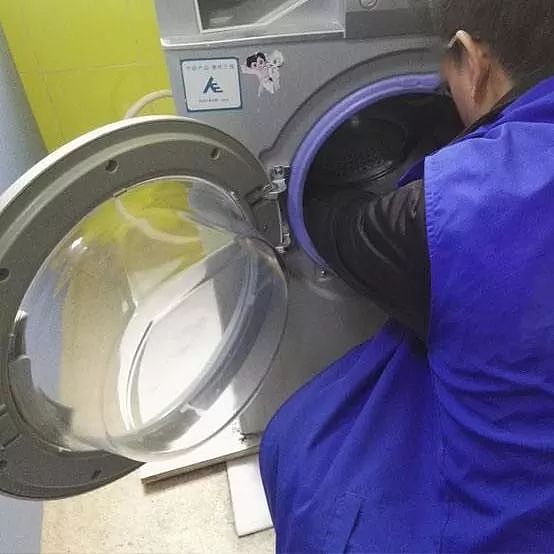 家里的洗衣机竟然比马桶还要脏？！用它清洗就能快速翻新！ - 9