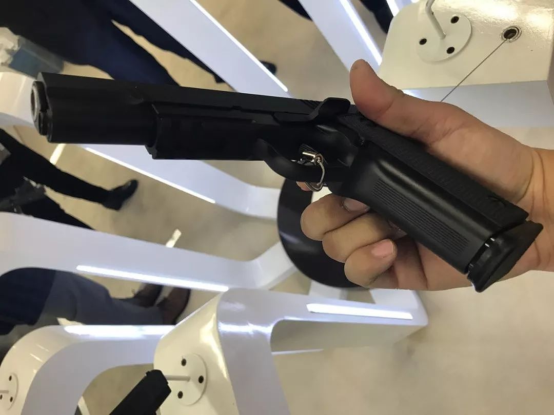 中国枪械亮相纽伦堡国际户外狩猎展：展示枪械做工惨不忍睹… - 7