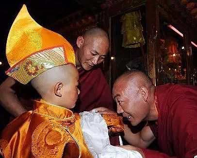 揭秘：藏传佛教到底是怎样寻找转世灵童的？ - 1