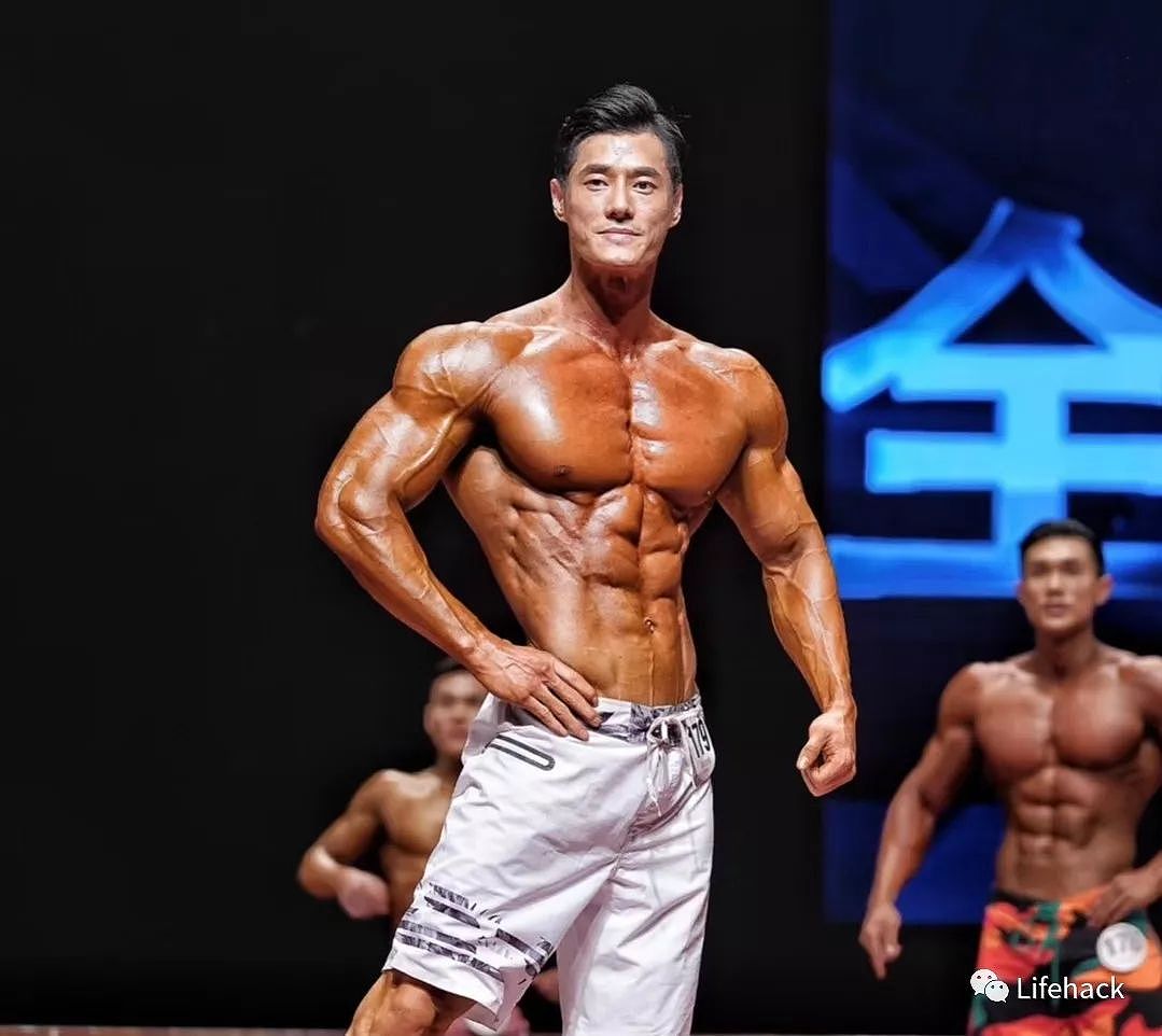 这位韩国猛男，在中国拿了健体比赛总冠军 - 1