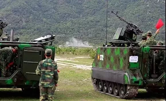 ​大天朝的枪炮，鹰酱的装甲车，两大强国侍候越南一个，真是有“有福气” - 6