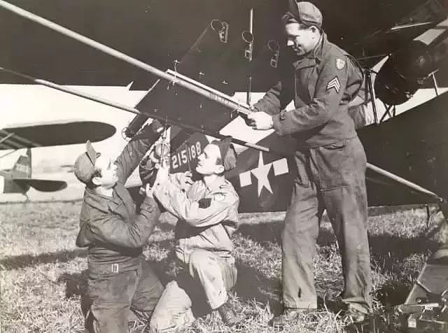 二战德军教练机装上铁拳火箭筒，美军侦察机装上巴祖卡｜老照片 - 8